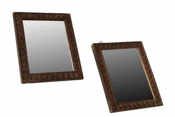 [[Hand carved wooden frame with a mirror///Cadre en bois sculpté à la main avec un miroir]]