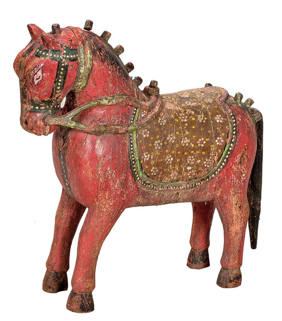 Red Horse Sculpture//Sculpture de Cheval Rouge