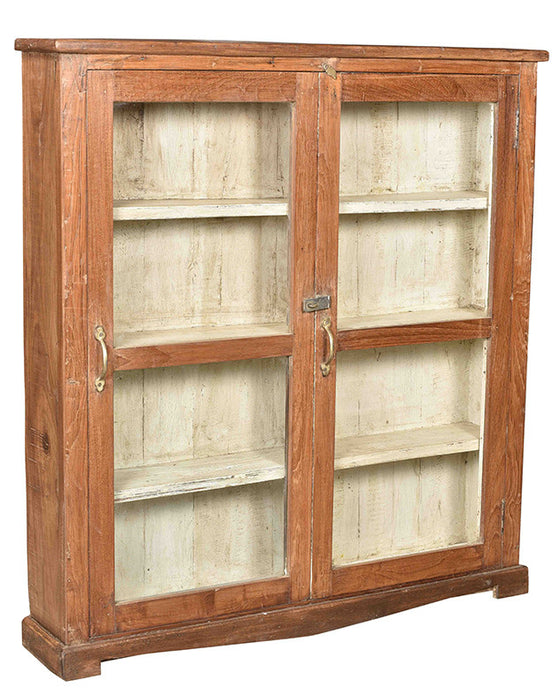 Wonders of the past: Old teak and antique white display cabinet//Merveilles du passé: Armoire blanche antique en bois de teck ancien