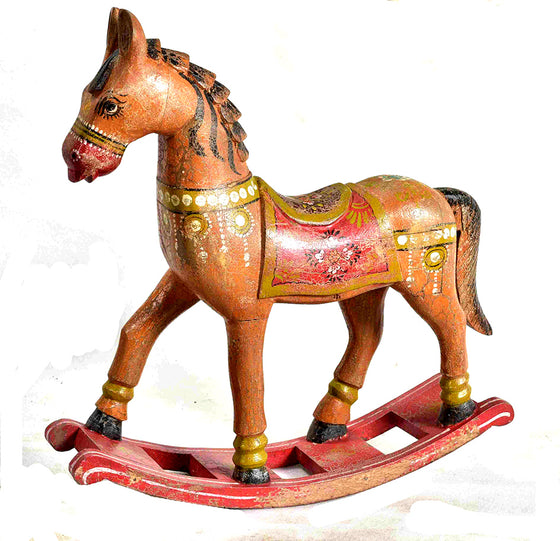 Floral rocking horse//Cheval à bascule coloré