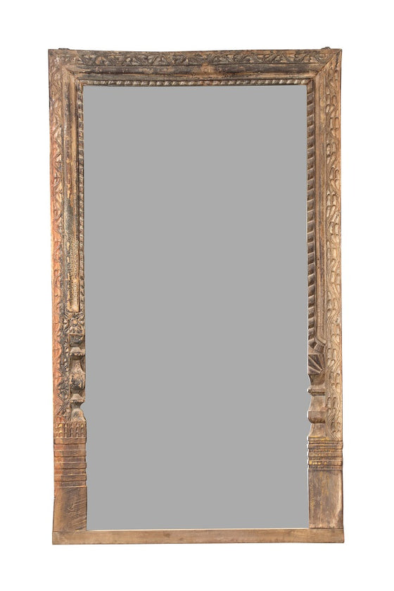 [[Old teak door frame with a mirror///Vieux cadre de porte en teck avec un miroir]]