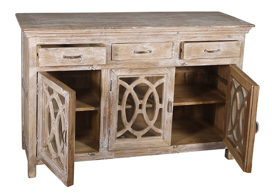 [[Lightly whitewashed sideboard///Buffet légèrement blanchi à la chaux]]