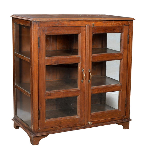 Glass Cabinet//Armoire vitrée