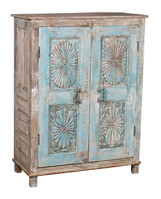 [[Vintage turquoise cabinet with an old door///Vieux cabinet turquoise avec une vieille porte]]