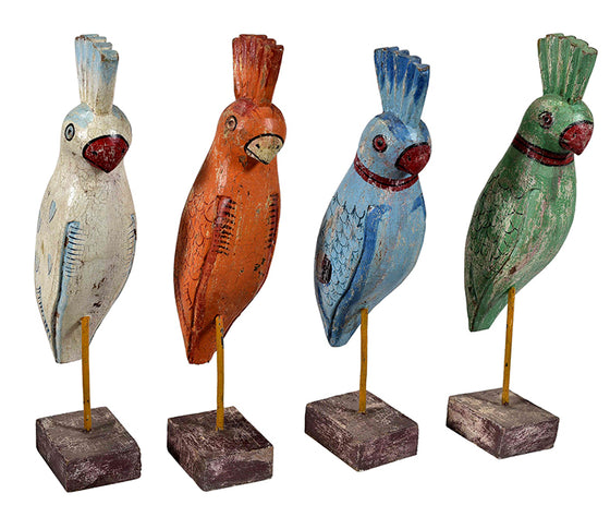 Wooden Parrot on Stand//Perroquet en bois sur pied