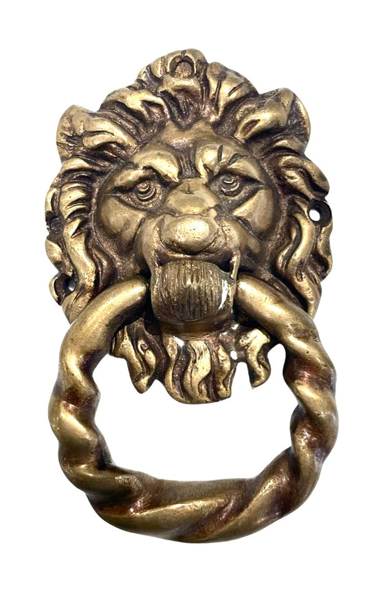 [[Lion brass door knocker///Heurtoir de porte en laiton en forme de lion]]