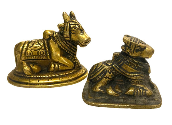 [[Mini brass Nandi bull///Mini taureau Nandi en laiton]]