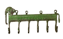  [[Brass tribal elephant wall hook - 6 hooks///Crochet mural tribal en laiton en forme d'éléphant  - 6 crochets]]