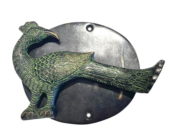 [[Peacock brass door knocker///Poignée de porte en laiton en forme de paon]]