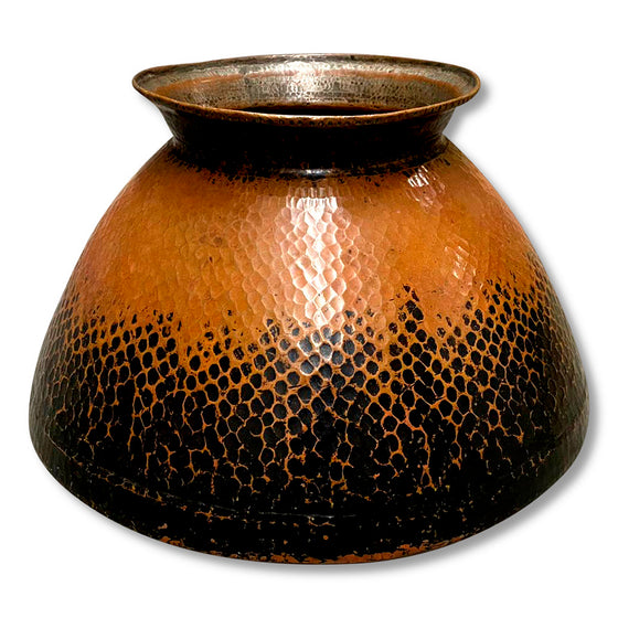 [[Old copper pot///Ancien pot en cuivre]]