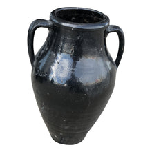  [[Black Anatolian vintage terracotta pot///Pot en terre cuite vintage noire d'Anatolie]]