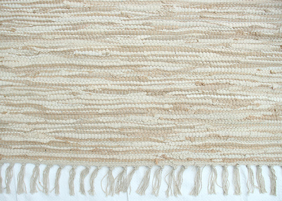 [[Hand-loomed chindi cotton rug : Dark beige///Tapis en coton chindi tissé à la main : Beige foncé]]