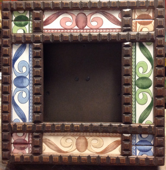 Decorative Ceramic Frame// Cadre Décoratif en Céramique
