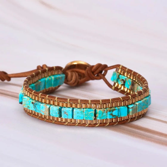 [[Hand braided turquoise bracelet///Bracelet tressé à la main en turquoise]]