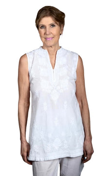  [[Sleeveless hand embroidered short tunic ///Tunique courte sans manche brodée à la main]]