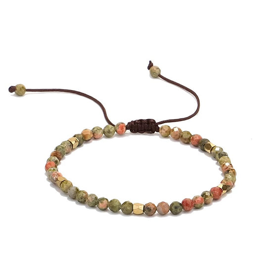 [[Assorted natural stone bracelets///Bracelets en pierres naturelles assortis]]