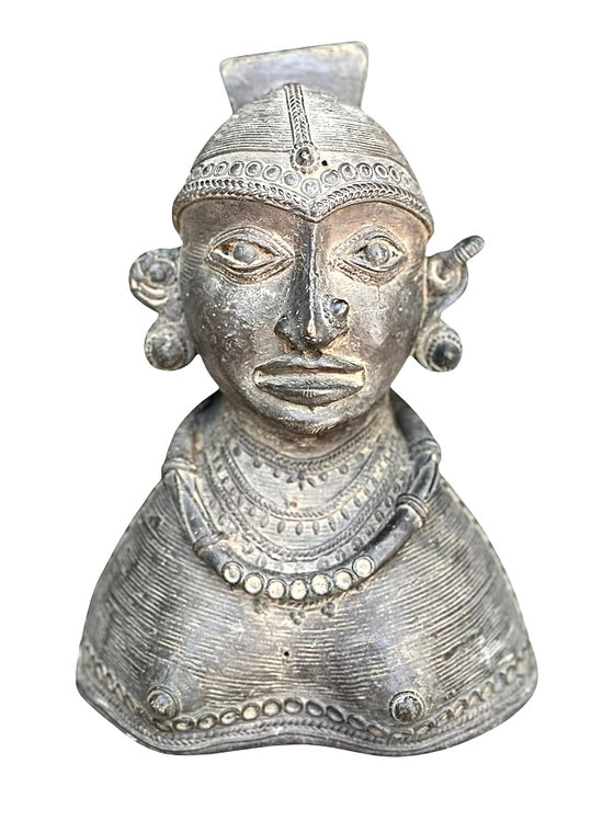 [[Bastar tribal art brass figure///Figurine en laiton de l'art tribal Bastar]]