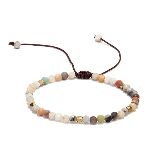 [[Assorted natural stone bracelets///Bracelets en pierres naturelles assortis]]