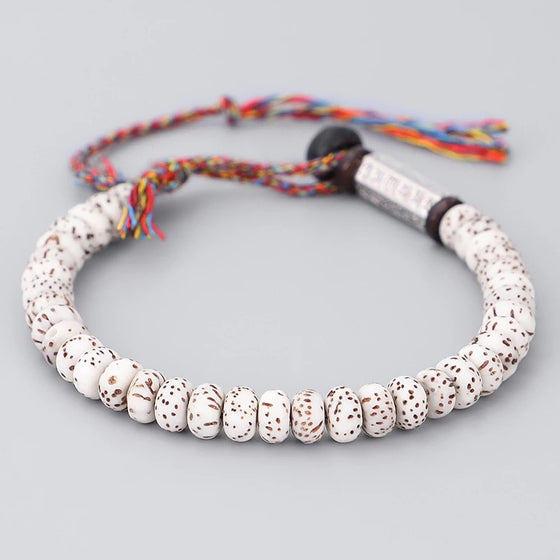[[Tibetan bodhi seed bracelet///Bracelet tibétain en graines de bodhi]]