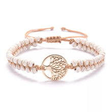  [[Hand braided white turquoise bracelet with tree of life charm///Bracelet en turquoise blanche tressée à la main avec breloque arbre de vie]]